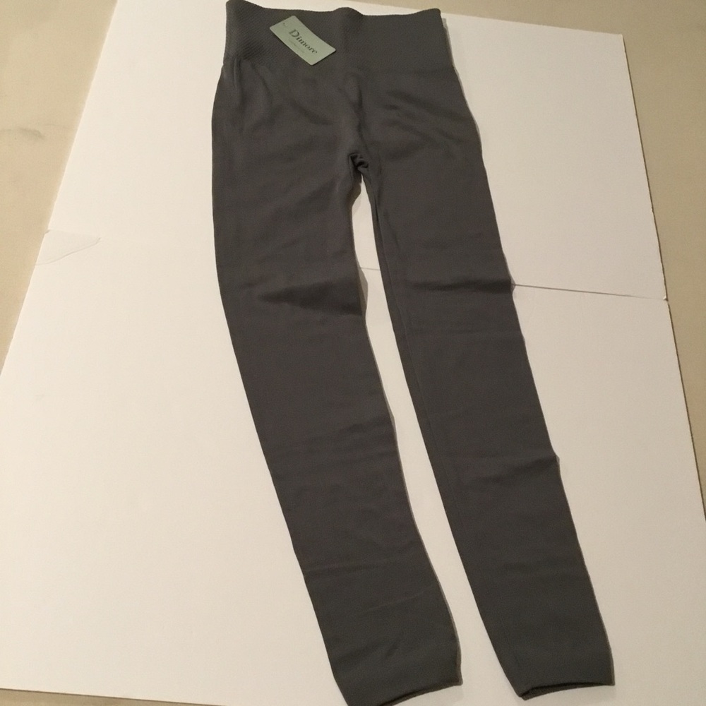 Dimore women gray Leggings. One size. New